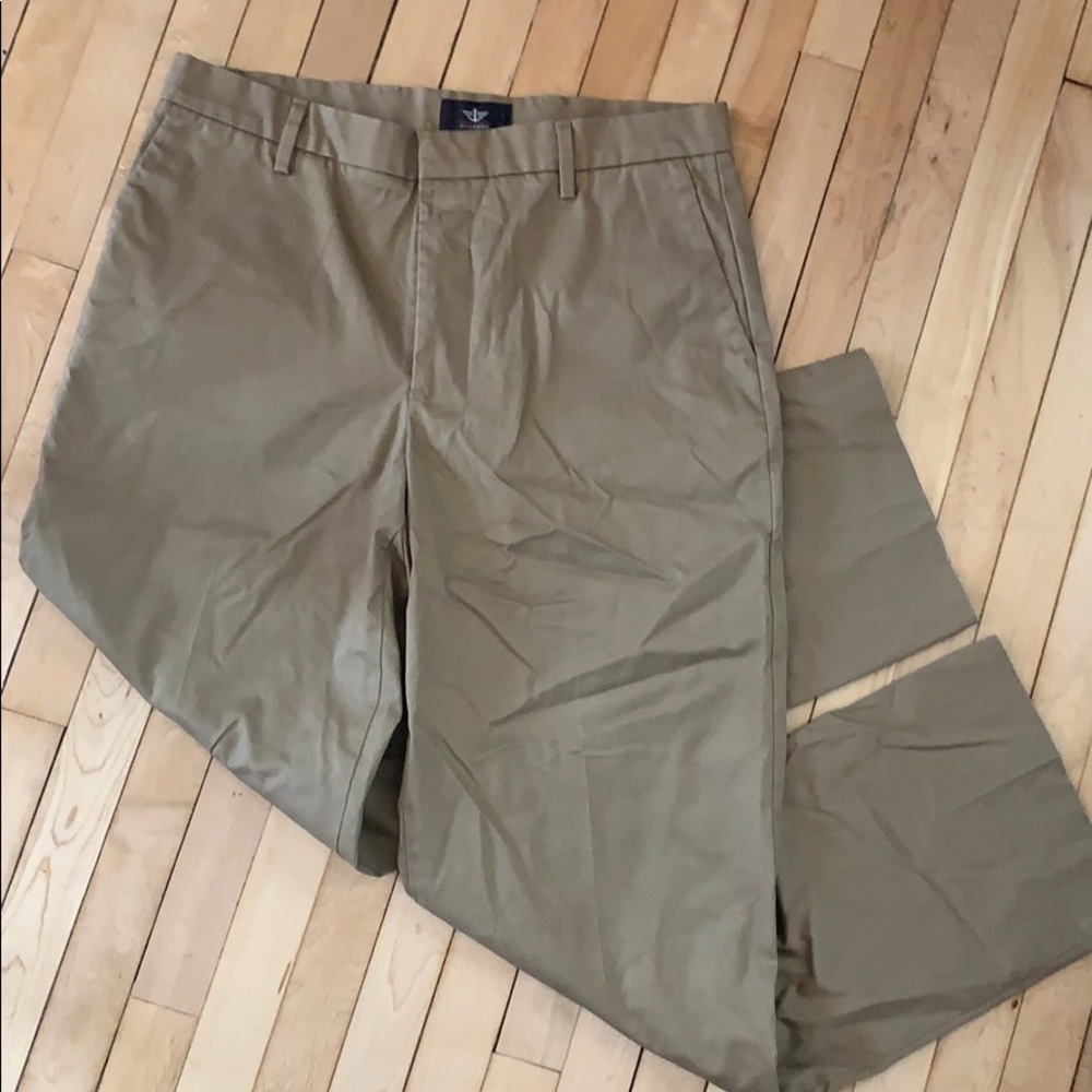 Men’s khaki Dockers
